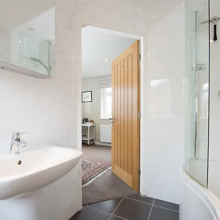 Bed & Breakfast Callender House 3*