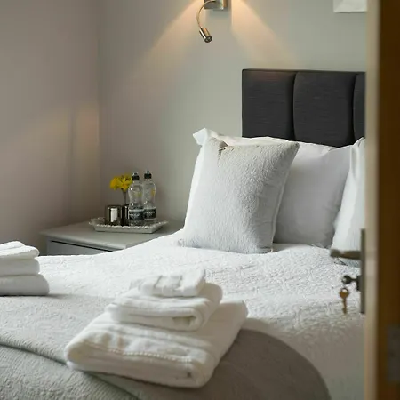 住宿加早餐酒店 Callender House 哈罗盖特